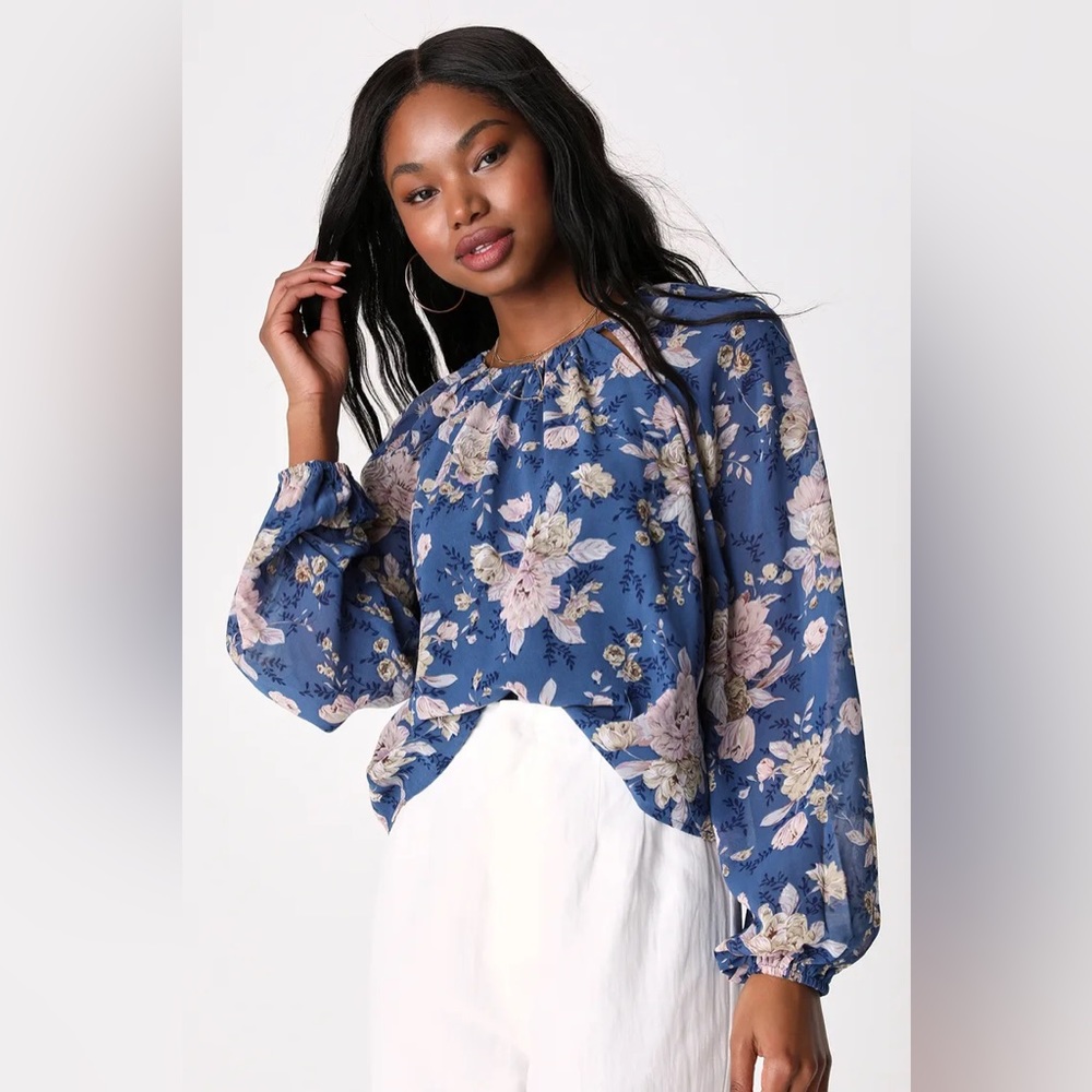 🆕 NWOT Lulus Garden Blossoms Blue Floral Cutout Drawstring Long Sleeve Top - S